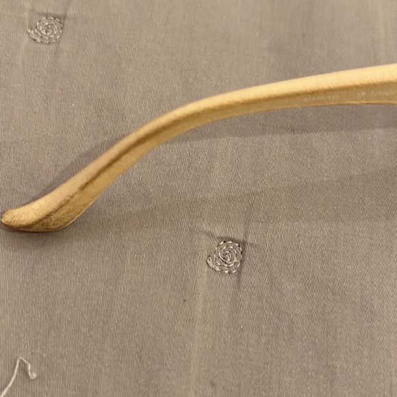 🔥HP🔥LINDA FARROWxTHE ROW. Light tortoise frames+leather wrapped earpieces. - Picture 10 of 15